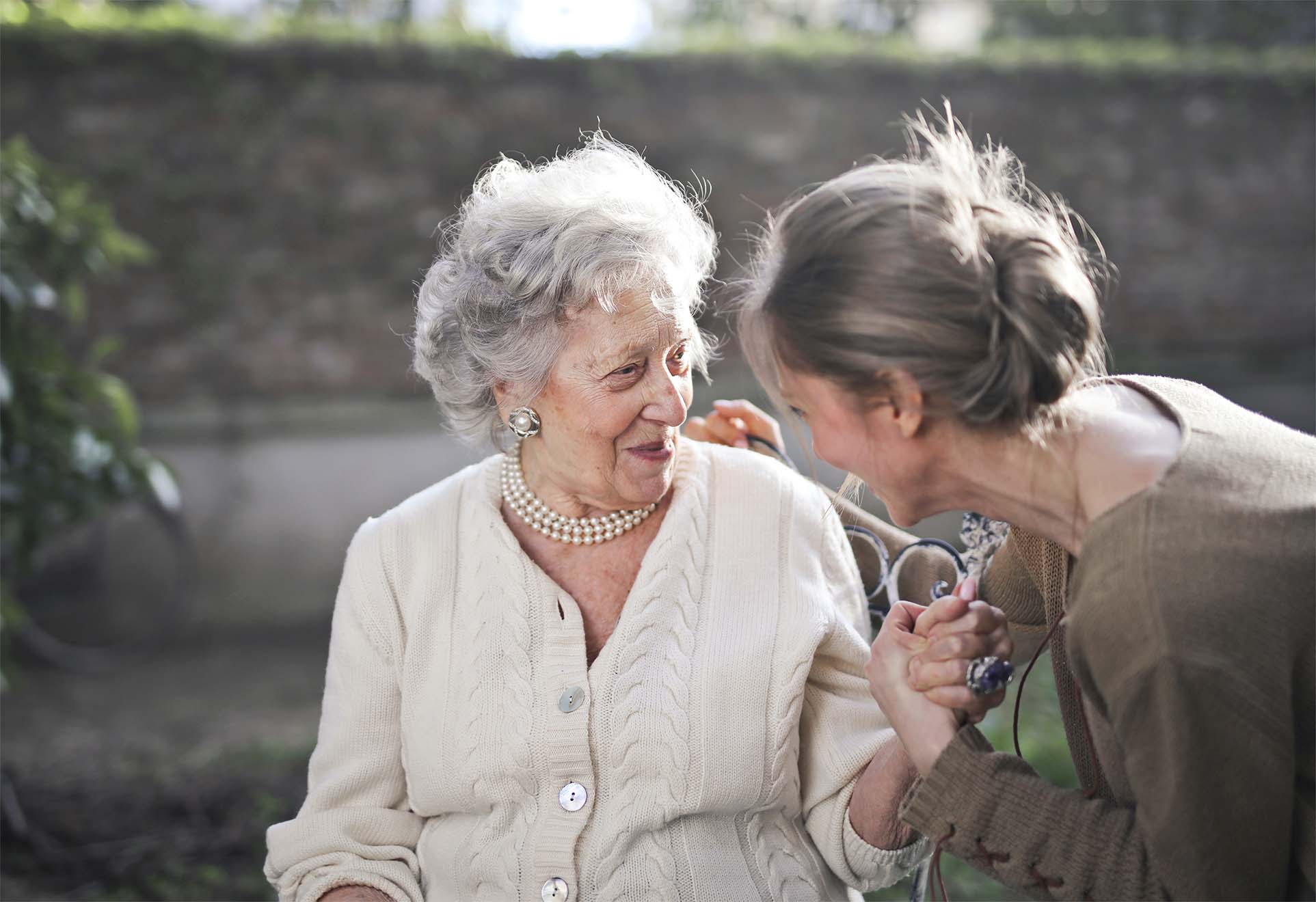 What Does Dementia Care in a Care Home Look Like?